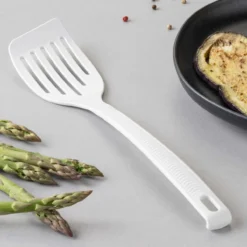 Pfannenwender Essential, cremeweiß