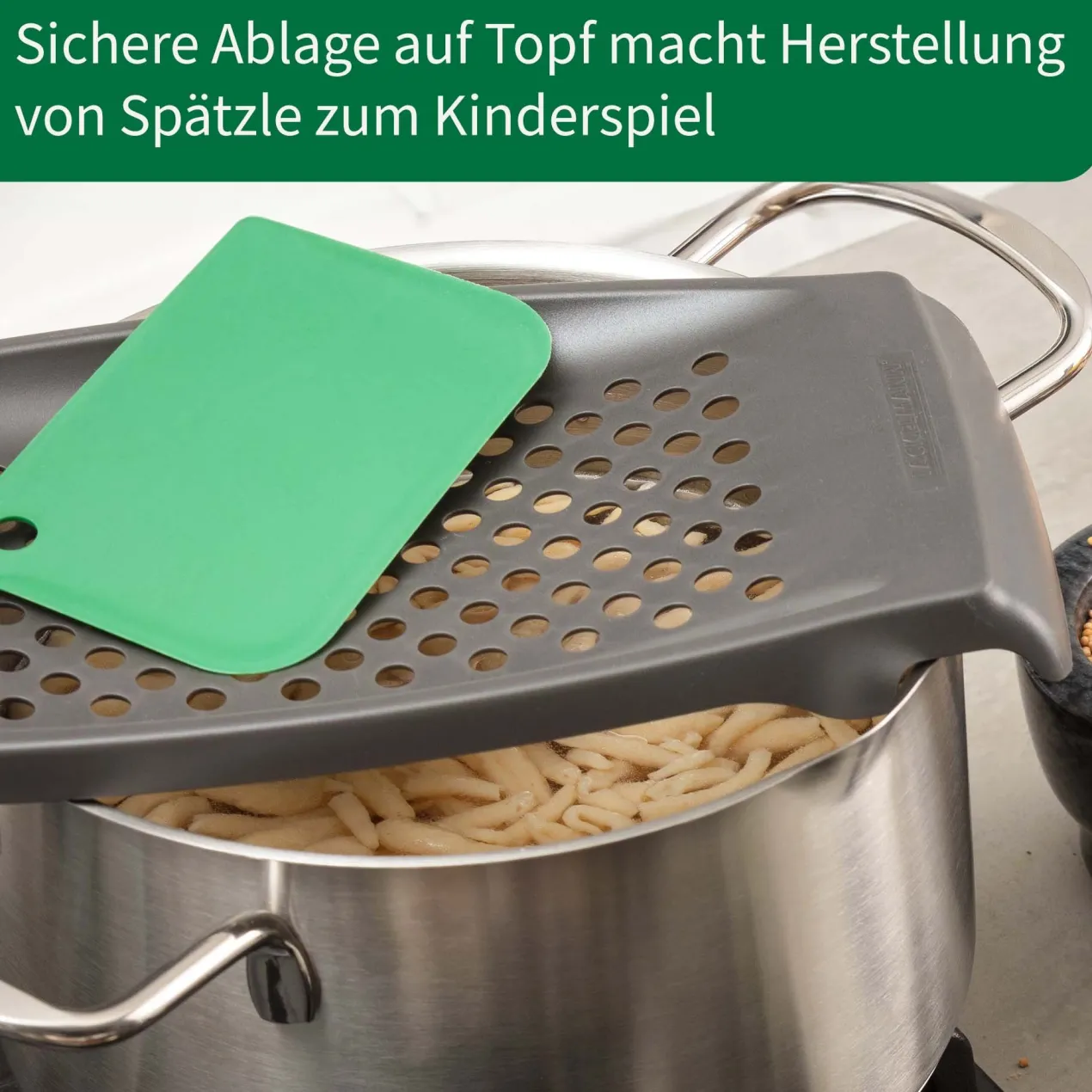 Spätzlehobel mit Schaber, 2-teilig